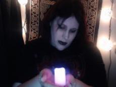 PsychicRaven - Pendulum and Tarot Reading